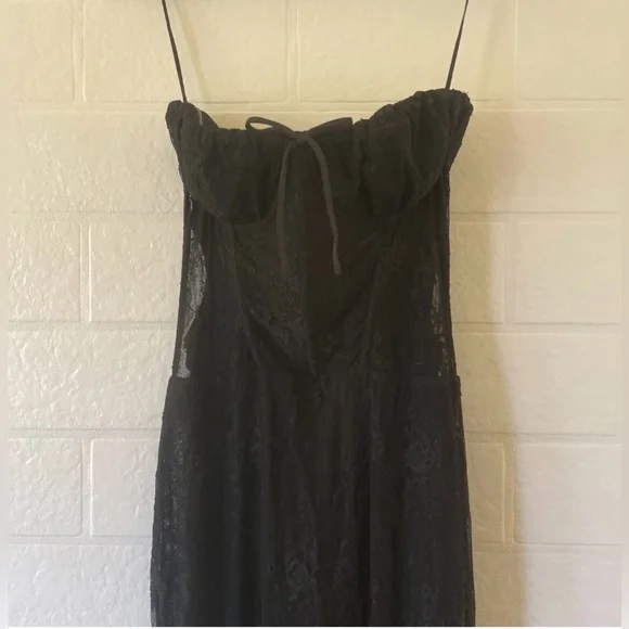 REVOLVE Camila Coelho Vittoria black lace bustier long Dress  L  $298 msrp - Picture 3 of 5